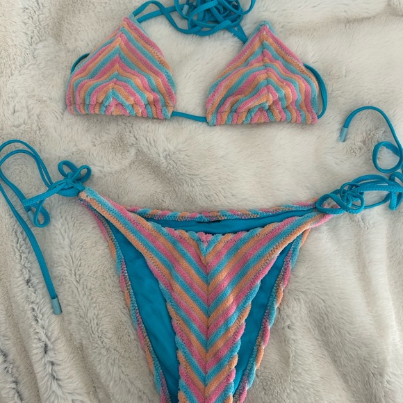ON HOLDTriangl Vinca Sherbet Stripe Bikini - Picture 3 of 3